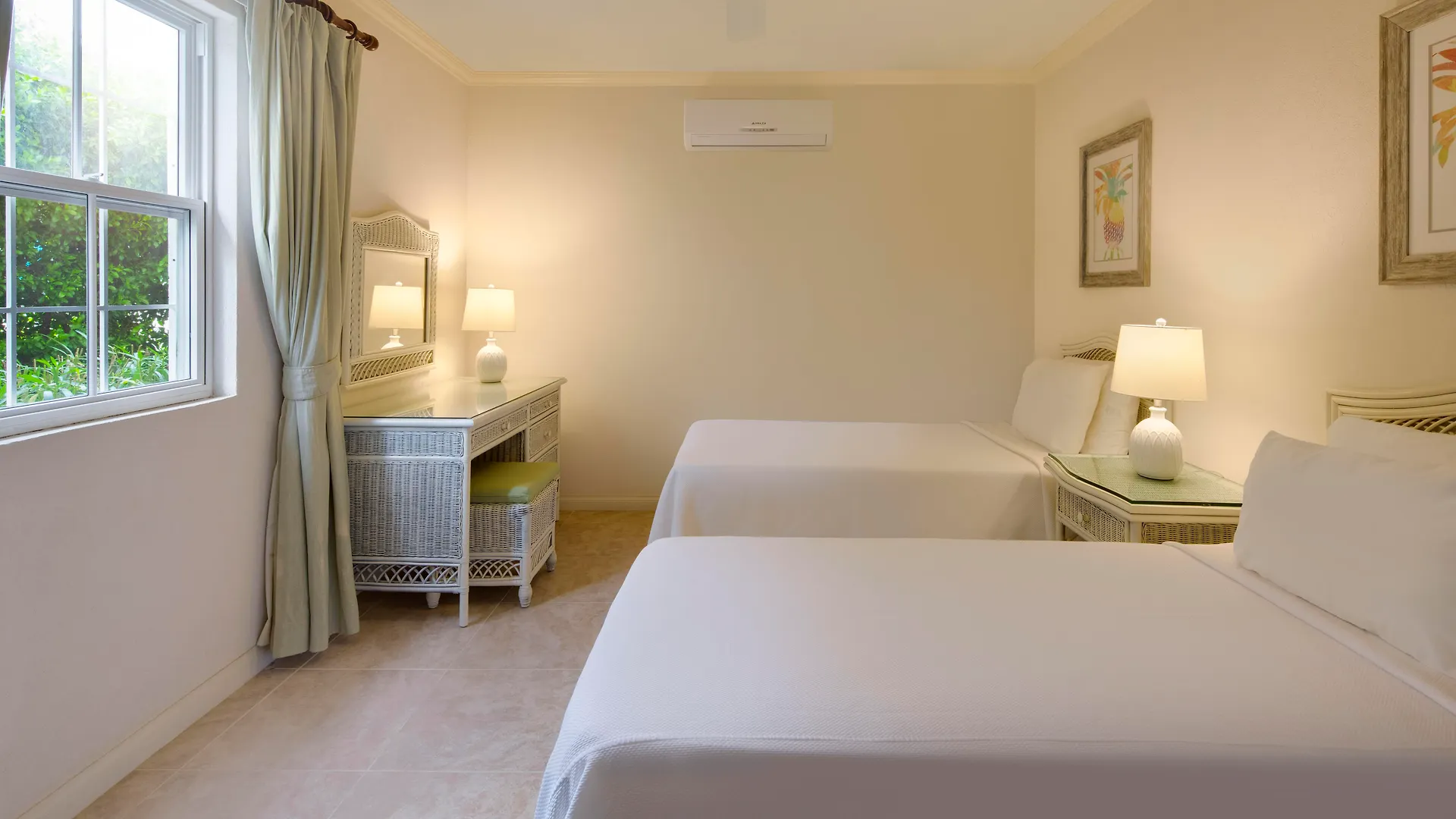 Beach View Hotel Saint James Barbados